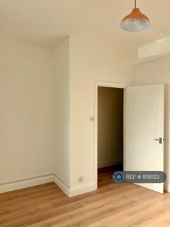 undefined, St. Andrew's Road, London, E17