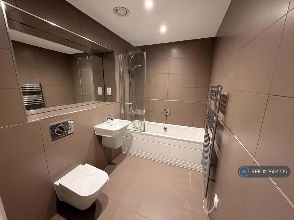 Main Bathroom