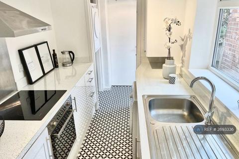 4 bedroom detached house to rent, Nottingham, Nottingham, NG7