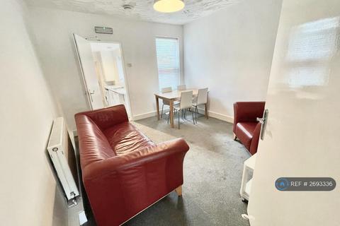 4 bedroom detached house to rent, Nottingham, Nottingham, NG7