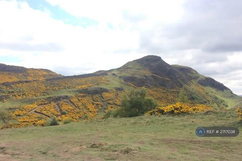 1 bedroom flat to rent, Viewcraig Gardens, Edinburgh, EH8