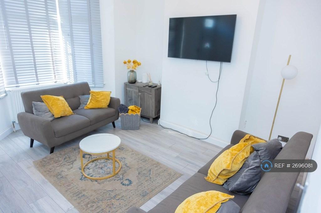 Shared Area (Living Room)