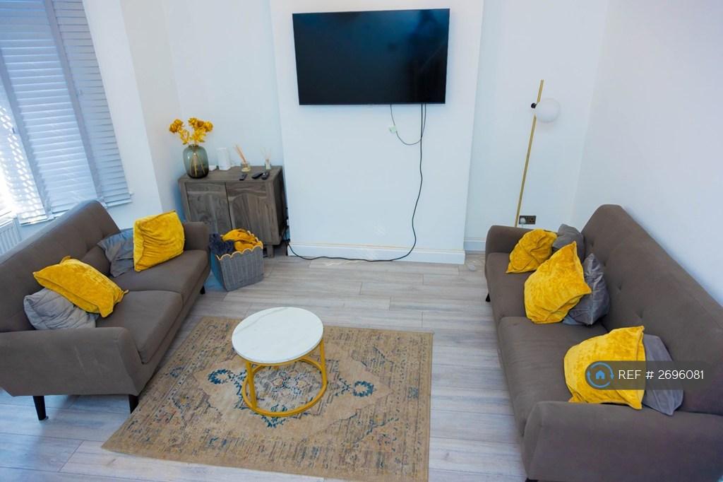 Shared Area (Living Room)