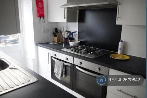 6 bedroom terraced house to rent, Queens Park Road, Brighton, BN2