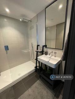 1 bedroom in a flat share to rent, London, London, CR0