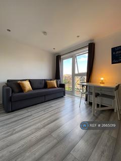 1 bedroom flat to rent, Falcon Way, London, E14
