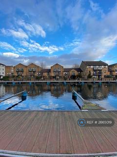 1 bedroom flat to rent, Falcon Way, London, E14