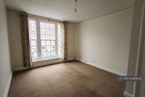 2 bedroom flat to rent, Crendon Street, High Wycombe, HP13