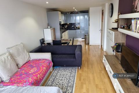 2 bedroom flat to rent, Elm Road, Wembley, HA9