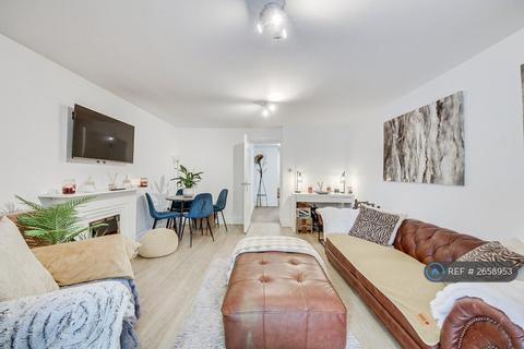 2 bedroom flat to rent, Westcliffe Road, Southport, PR8