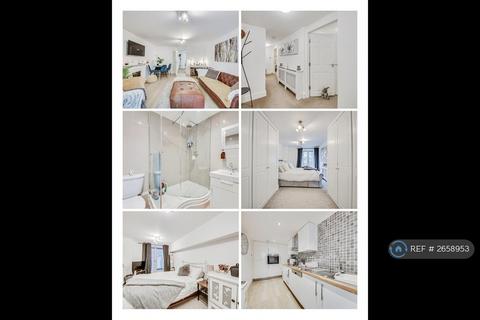 2 bedroom flat to rent, Westcliffe Road, Southport, PR8