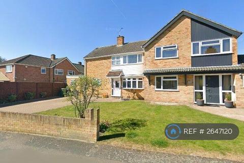 1 bedroom in a house share to rent, Sheridan Road, Frimley, GU16