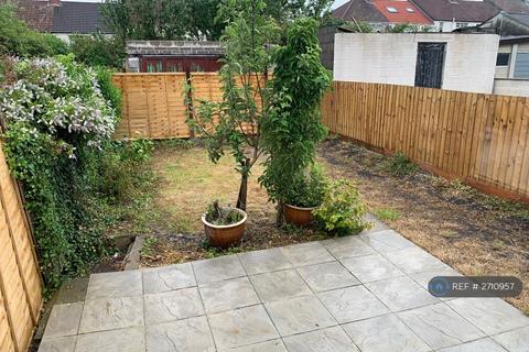 4 bedroom terraced house to rent, Filton Avenue, Horfield, Bristol, BS7