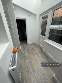 1 bedroom flat to rent, Myddleton Road, London, N22