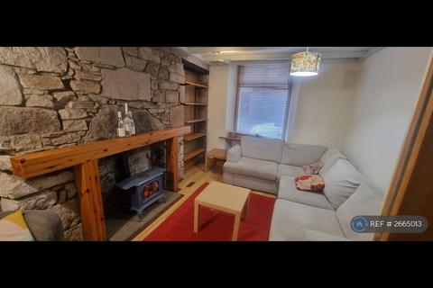 undefined, Causewayside, Edinburgh, EH9