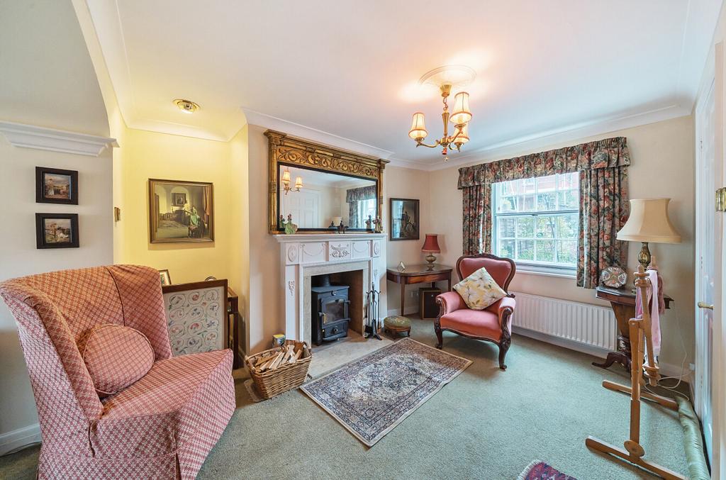 Front Lounge