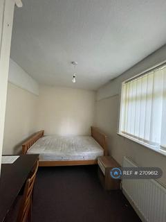 3 bedroom semi-detached house to rent, Dennison Ave, Manchester, M20