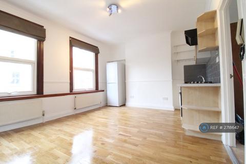 1 bedroom flat to rent, First Floor, London, SW6