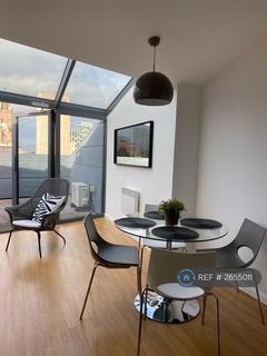 2 bedroom flat to rent, Mann Island, Liverpool, L3