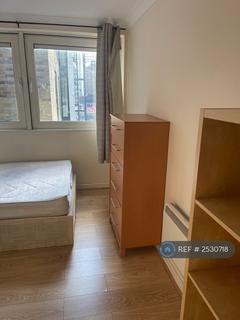 undefined, Boardwalk Place, London, E14