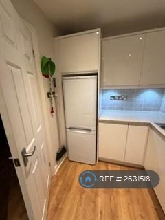 undefined, Sevenoaks Close, Sutton, SM2