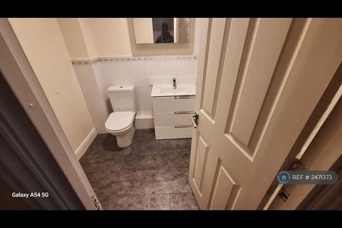 1 bedroom in a flat share to rent, Bromley, Bromley, BR2