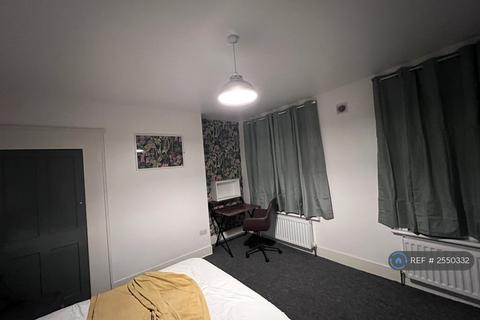 undefined, Denmark Road, Bromley, BR1