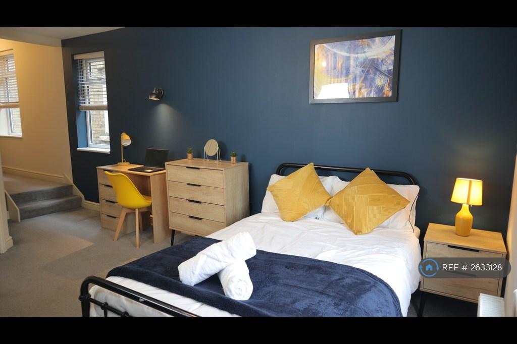 Studio 1 Room 1