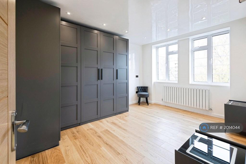 Master Bedroom 1
