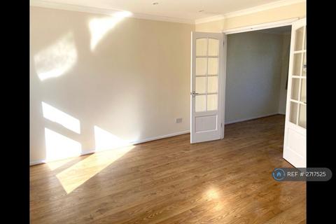 3 bedroom semi-detached house to rent, Charles Knott Gardens, Southampton, SO15