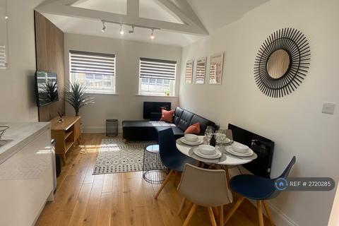 undefined, Queens Road, Reading, RG1