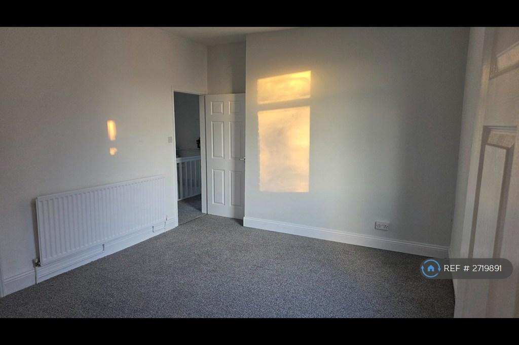 Lounge/Dining Area
