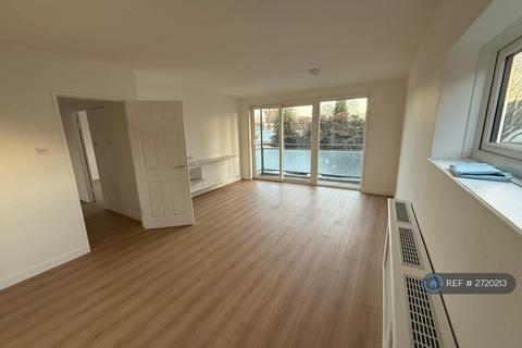 2 bedroom flat to rent, Heston, Hounslow, TW5