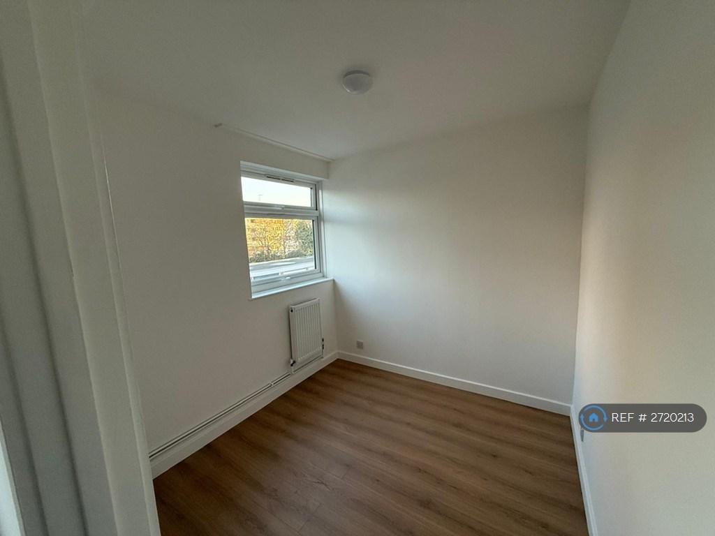 Office/Bedroom 3