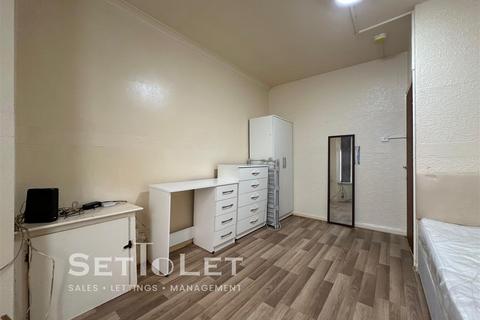 1 bedroom in a house share to rent, St. Peters Road, Leicester