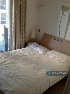 1 bedroom flat to rent, New Providence Wharf, London, E14