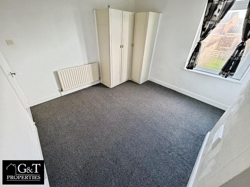 2nd Bedroom