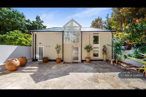 undefined, Warwick Gardens, London, W14