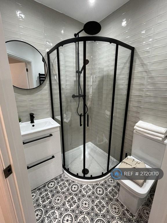 Room 12 En-Suite