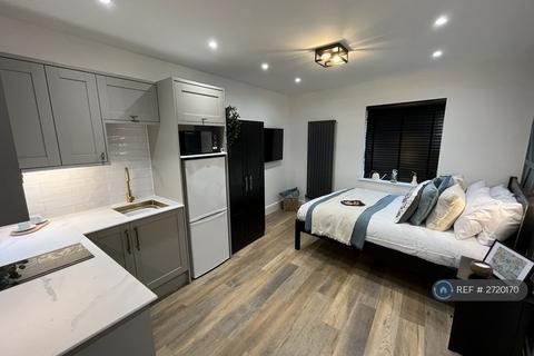 1 bedroom in a house share to rent, Lawford Road, Rugby, CV21