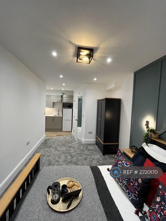 Room 6