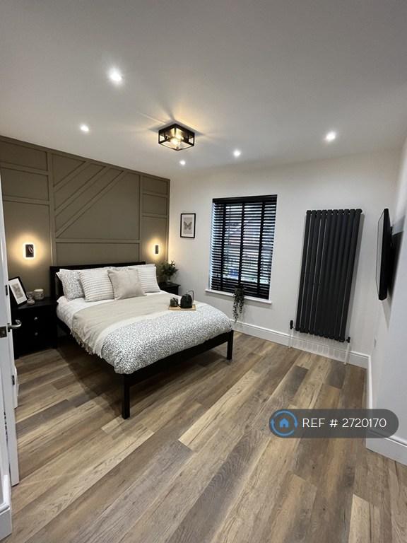 Room 8