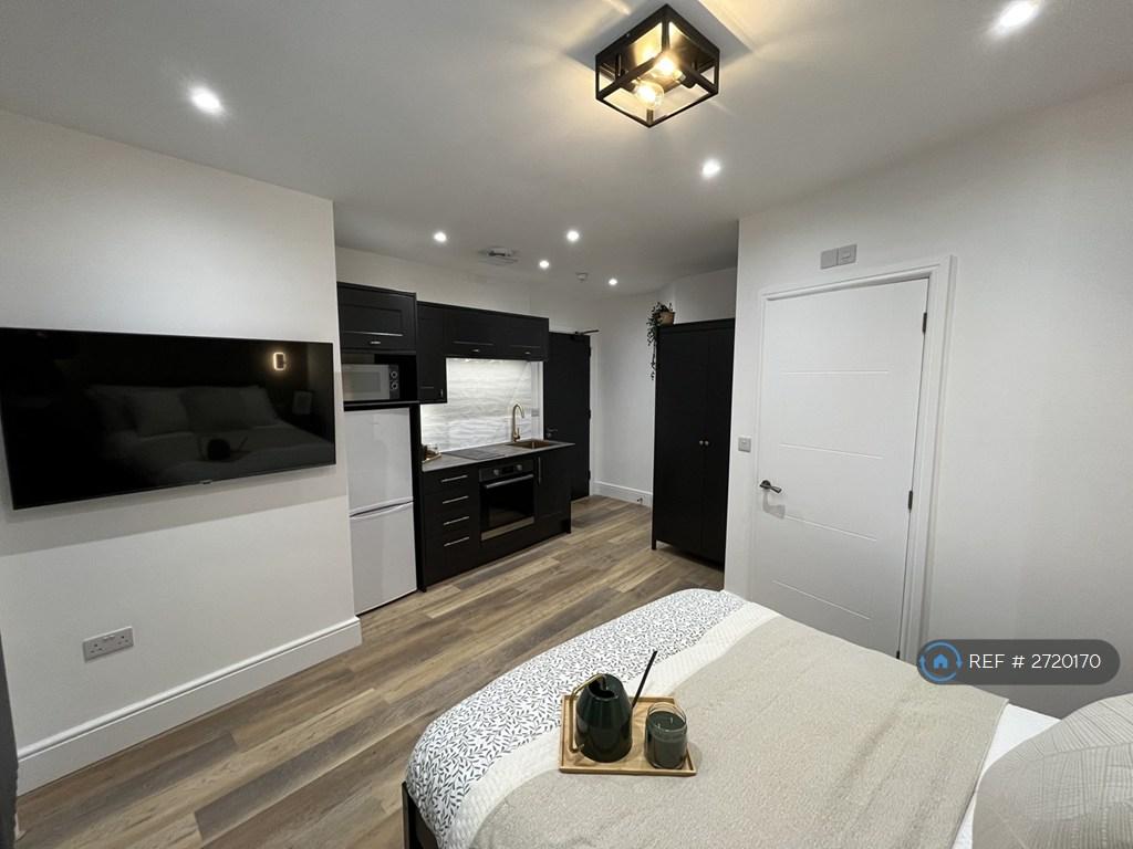 Room 8
