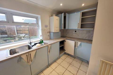 4 bedroom detached house to rent, Tipton DY4
