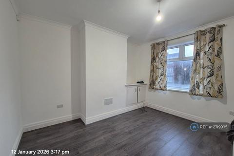 3 bedroom terraced house to rent, Manchester Road East, Little Hulton, Manchester, M38