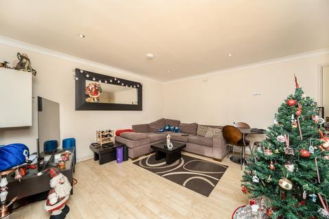 2 bedroom flat for sale, Alexandra House, 12 Wesley Avenue, London, E16