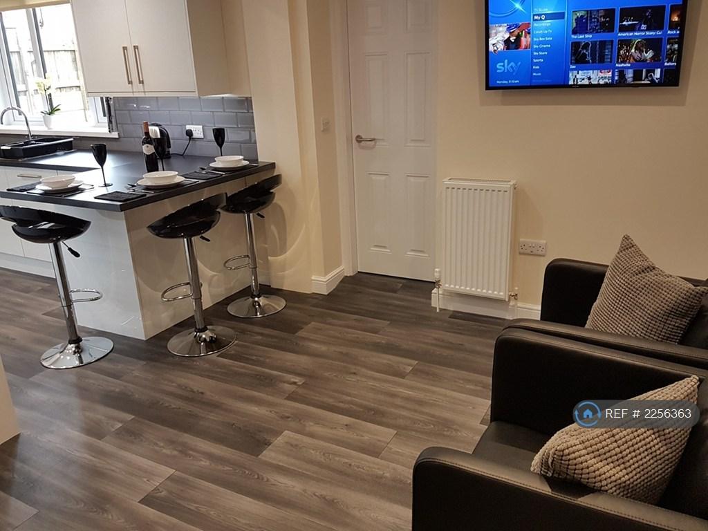 Tv Lounge