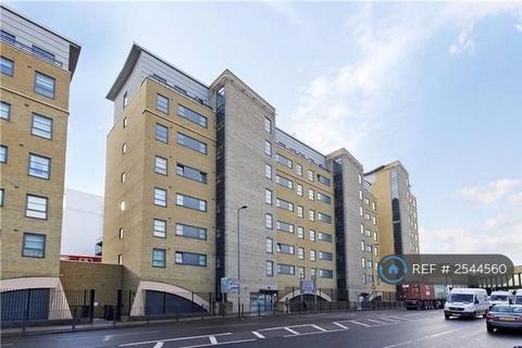 2 bedroom flat to rent, Commercial Road, London, E14