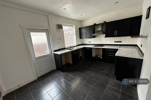 2 bedroom terraced house to rent, Siemens Street, Horwich, Bolton, BL6