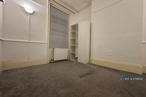 undefined, Georges Avenue, London, N7